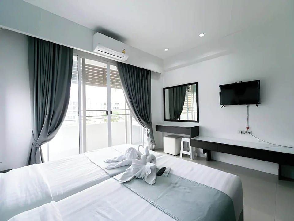 Superior Twin Room | Free WiFi, bed sheets