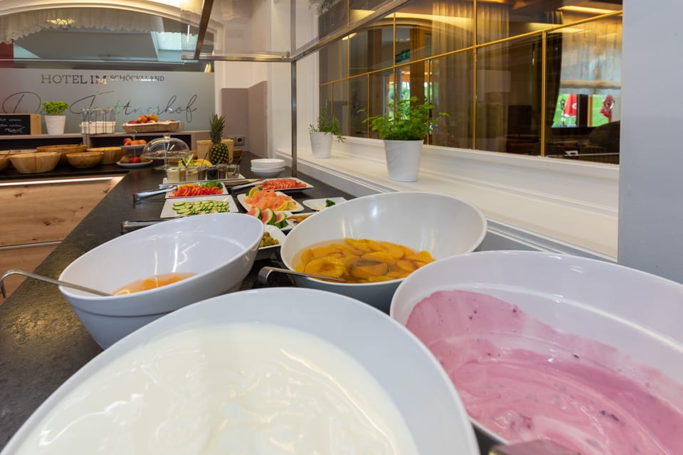 Daily buffet breakfast for a fee