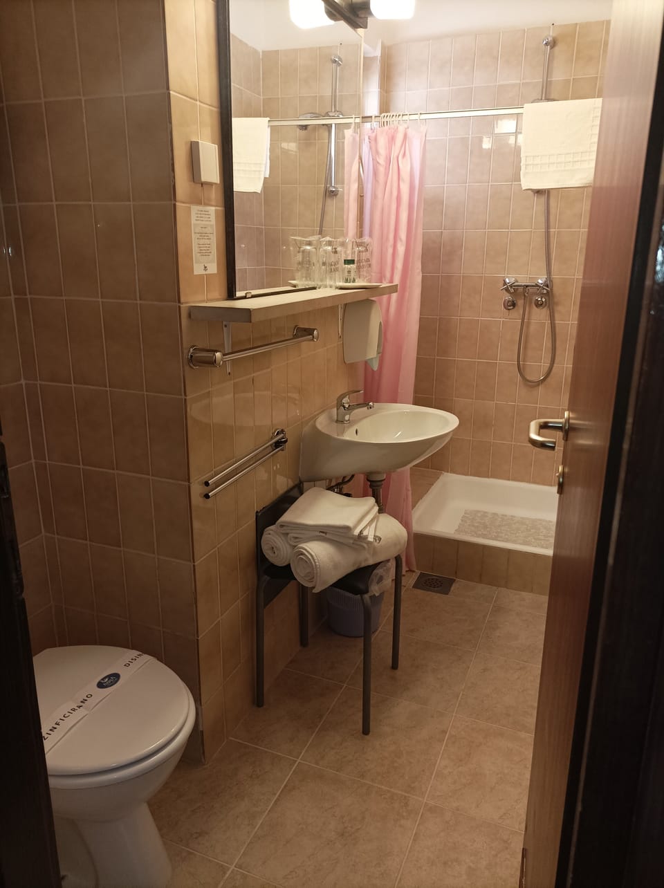 Double or Twin Room | Iron/ironing board, free WiFi, bed sheets