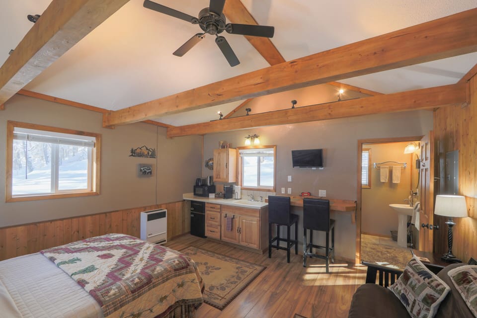 Superior Cabin, Ensuite (Birch Cabin) | Interior