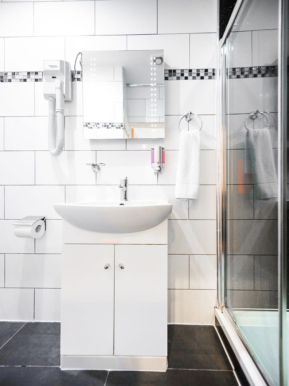 Shower, free toiletries, hair dryer, towels