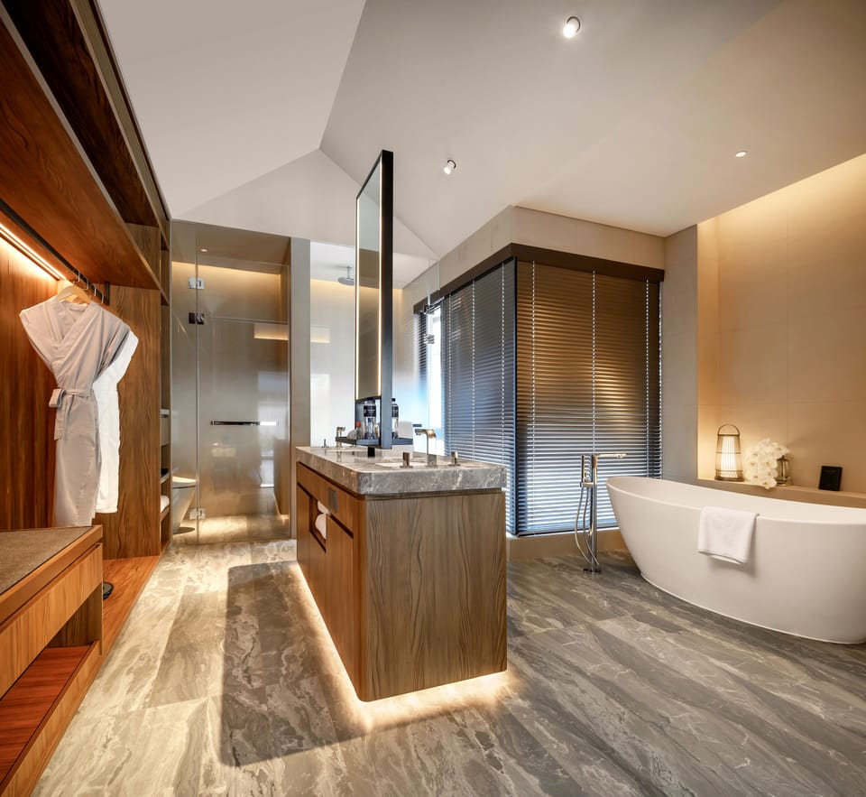 Gardenview One Bedroom Villa (Twin) | Bathroom | Separate tub and shower, rainfall showerhead, free toiletries