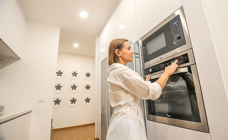 Family Villa | Private kitchen | Fridge, microwave, oven, stovetop