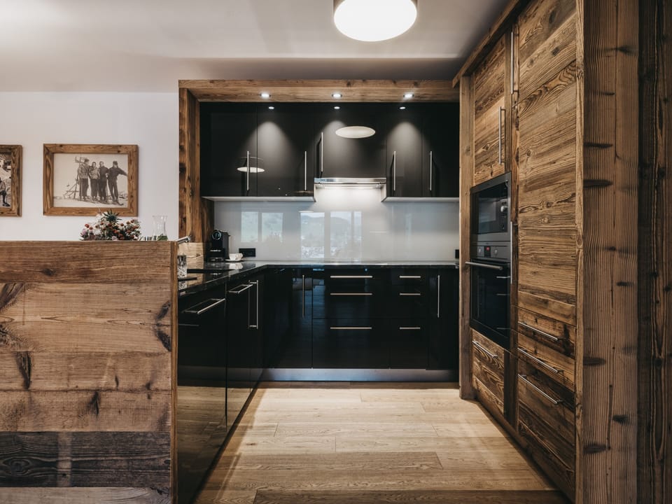 Fünf Zimmer Apartment Grand Deluxe Private Sauna | Private kitchen | Fridge, microwave, stovetop, dishwasher