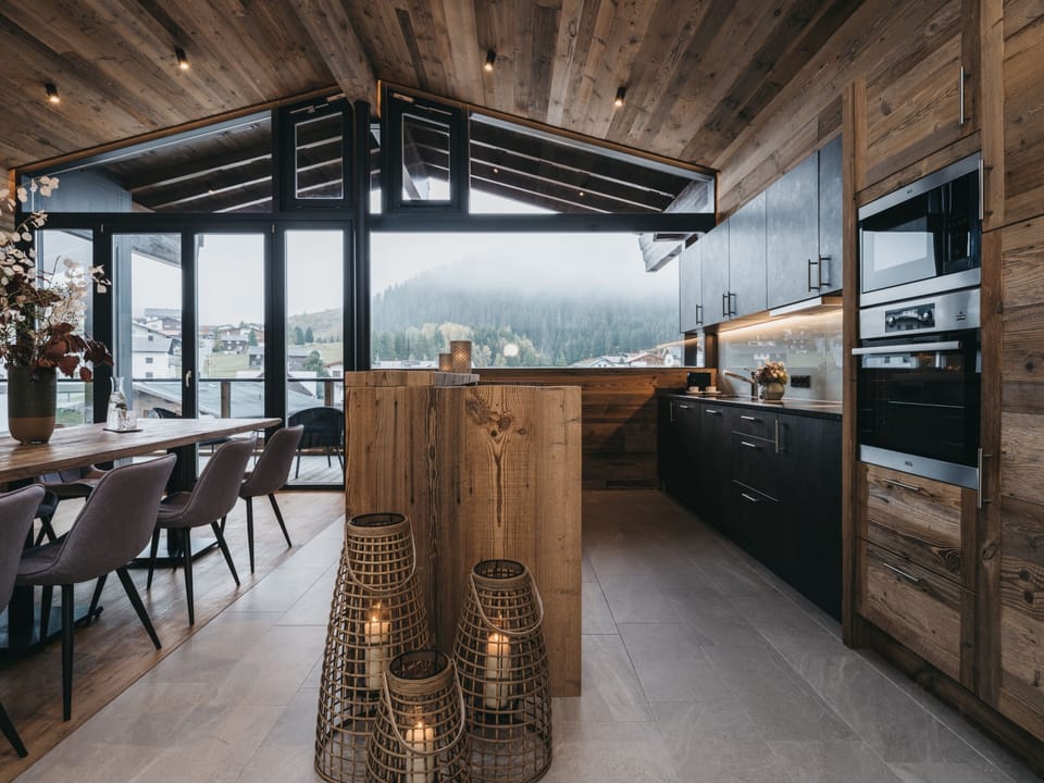 Penthouse, 5 Bedrooms, Sauna | In-room safe, desk, blackout drapes, soundproofing