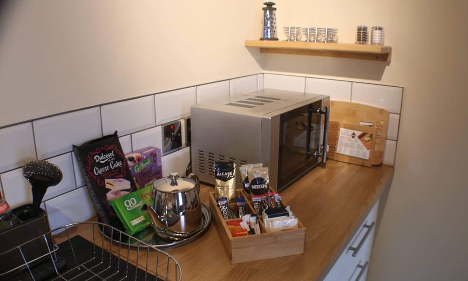 Apartment | Private kitchen | Fridge, microwave, oven, stovetop