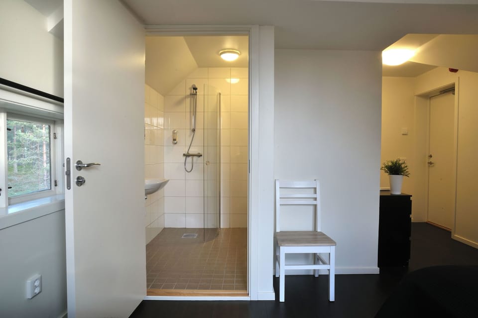 Triple Room | Premium bedding, soundproofing, WiFi (free), bed sheets