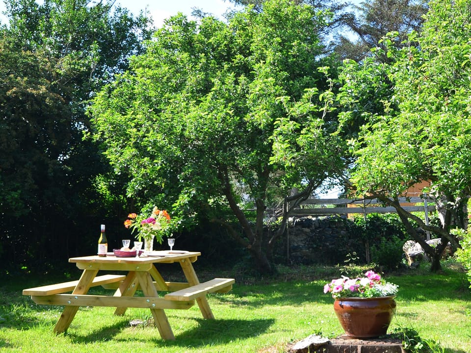 Cottage | Interior