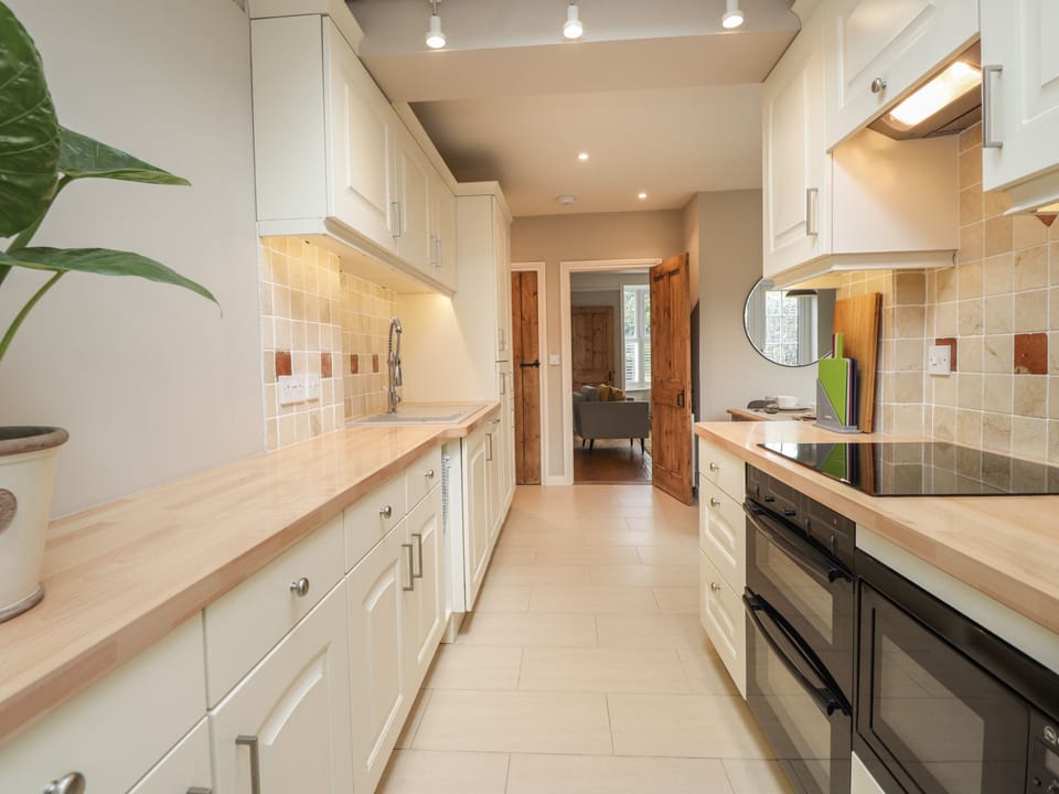 Cottage | Interior