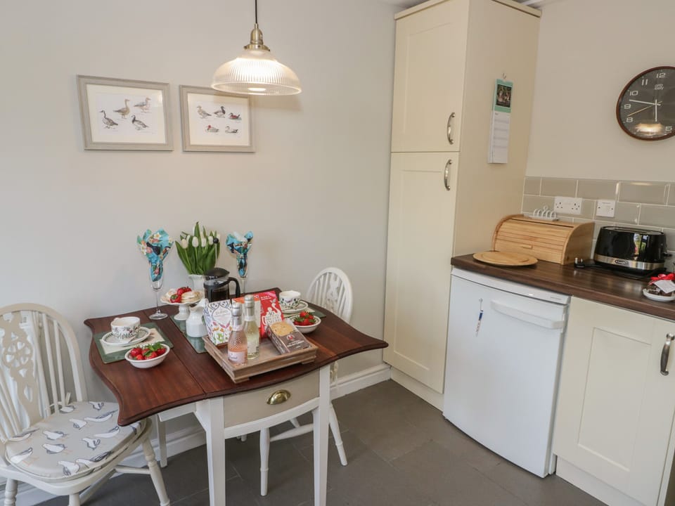 Cottage | Interior