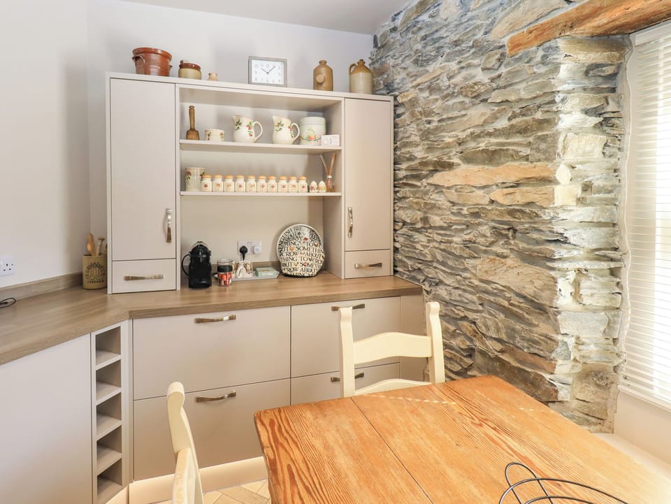 Cottage | Interior