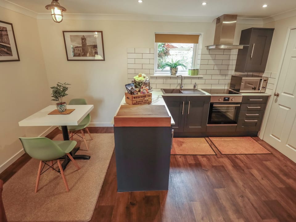 Cottage | Interior