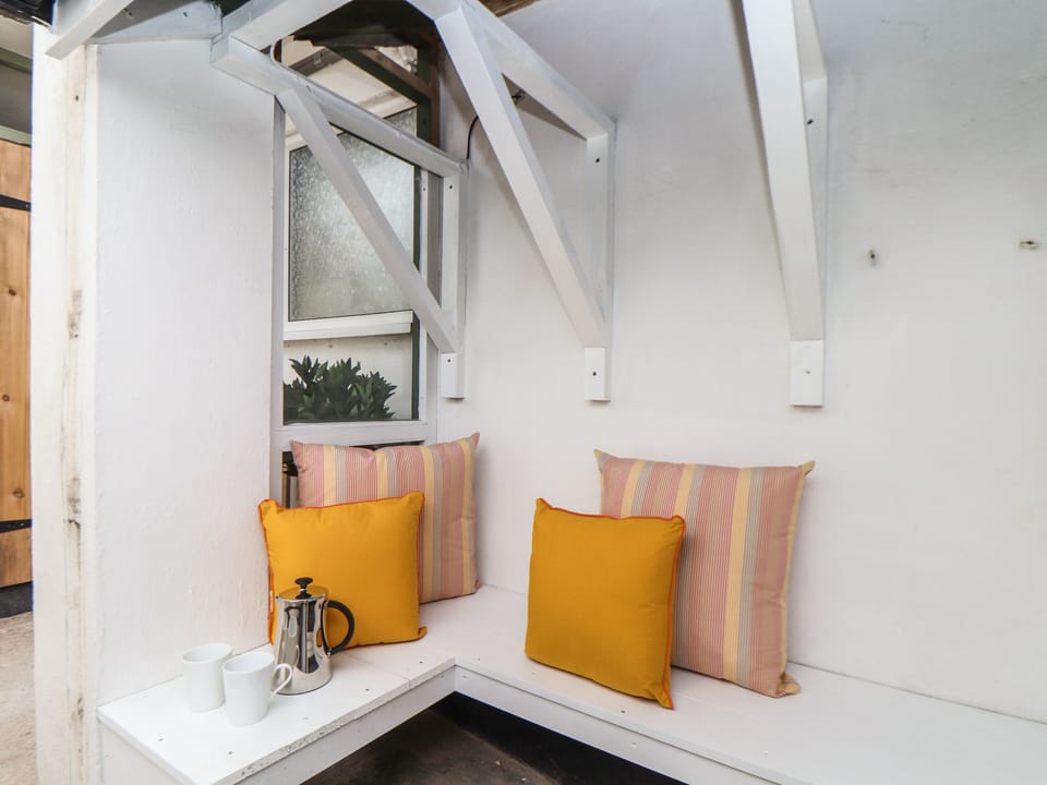 Cottage | Interior