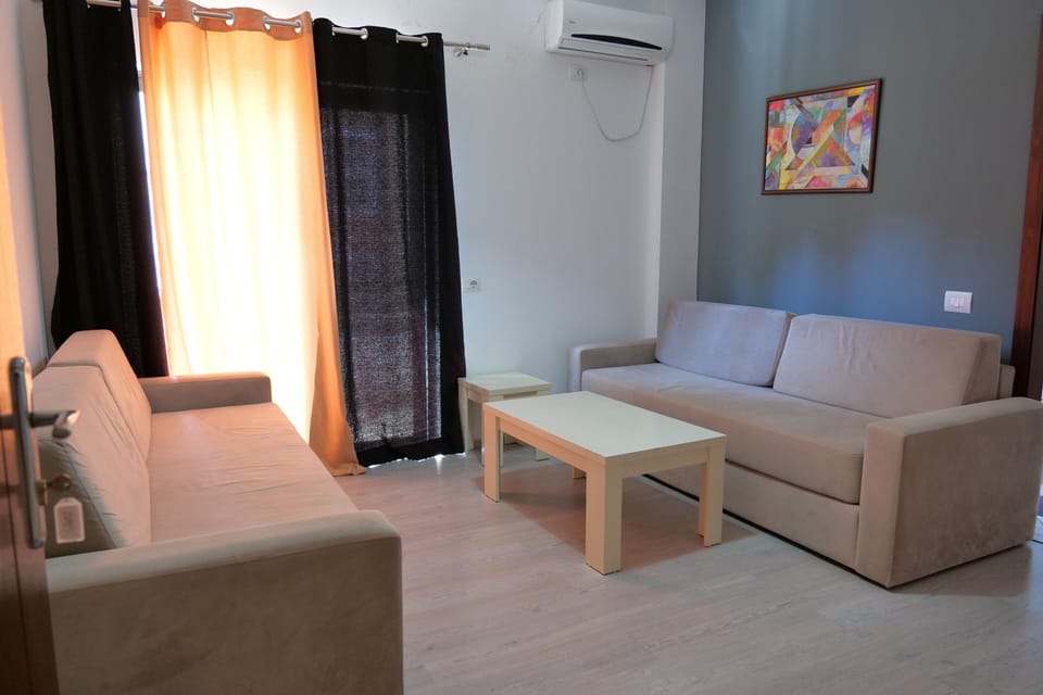 Privé City Hotel Hotel in Sarandë