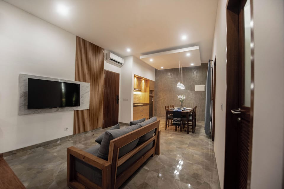 Suite | Living area | 30-inch LED TV with cable channels