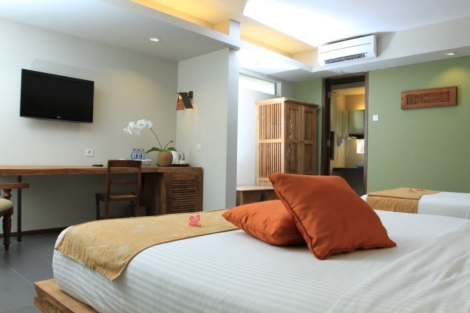 Deluxe Double Room | Premium bedding, in-room safe, desk