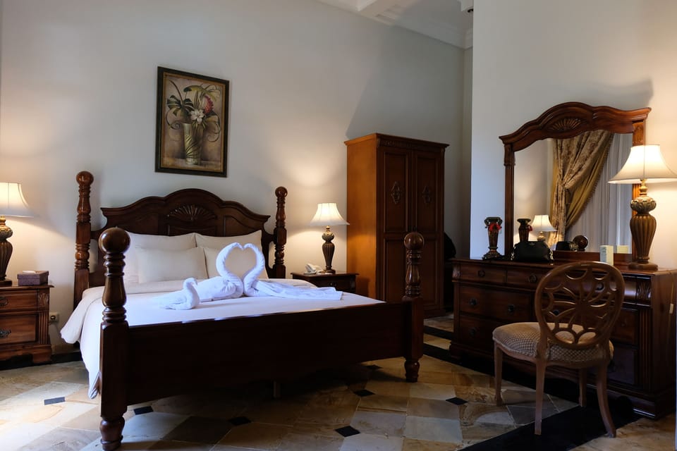 Junior Suite | Minibar, in-room safe, rollaway beds, free WiFi