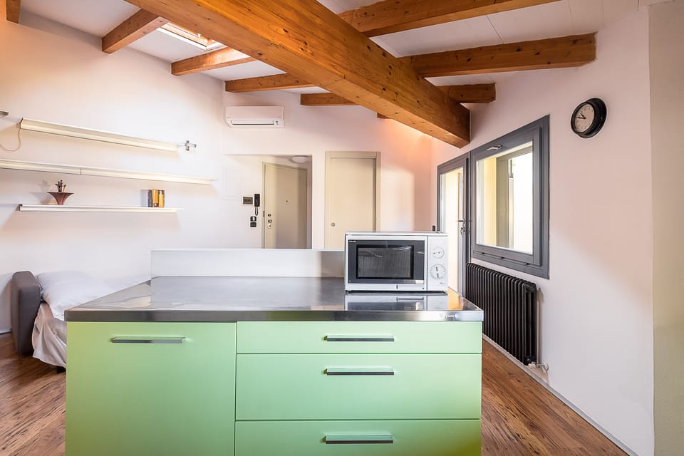 City Condo | Private kitchen | Full-size fridge, microwave, oven, stovetop