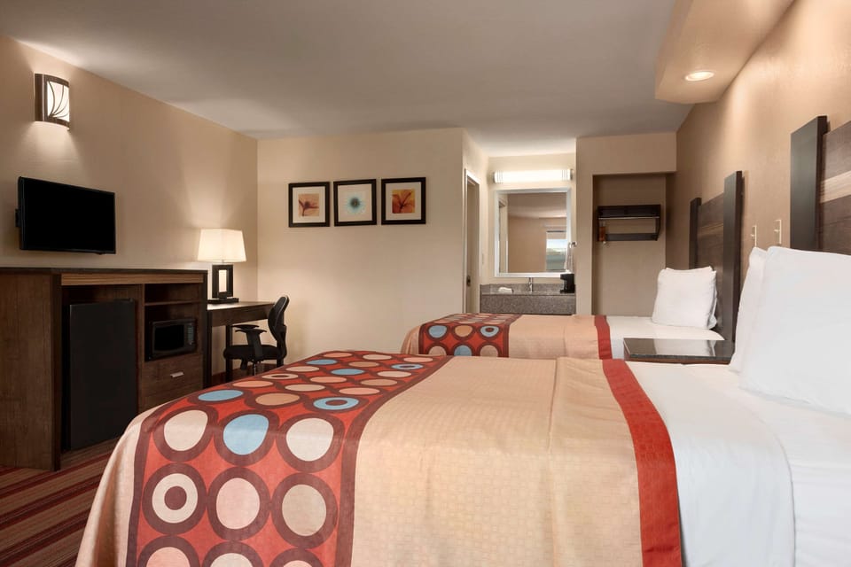 Business Room, 2 Double Beds, Non Smoking, Refrigerator & Microwave | Desk, iron/ironing board, free WiFi, bed sheets