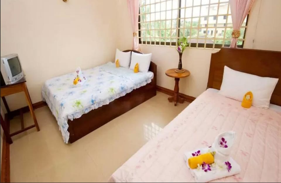 In-room safe, individually decorated, individually furnished, desk