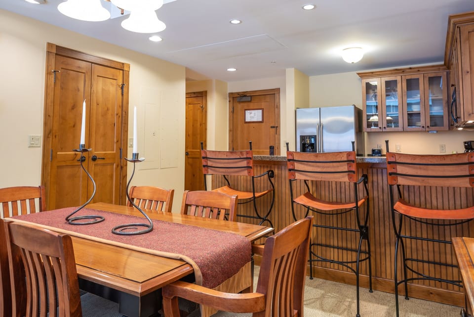 Condo, 1 Bedroom | Private kitchen | Fridge, oven, dishwasher, coffee/tea maker