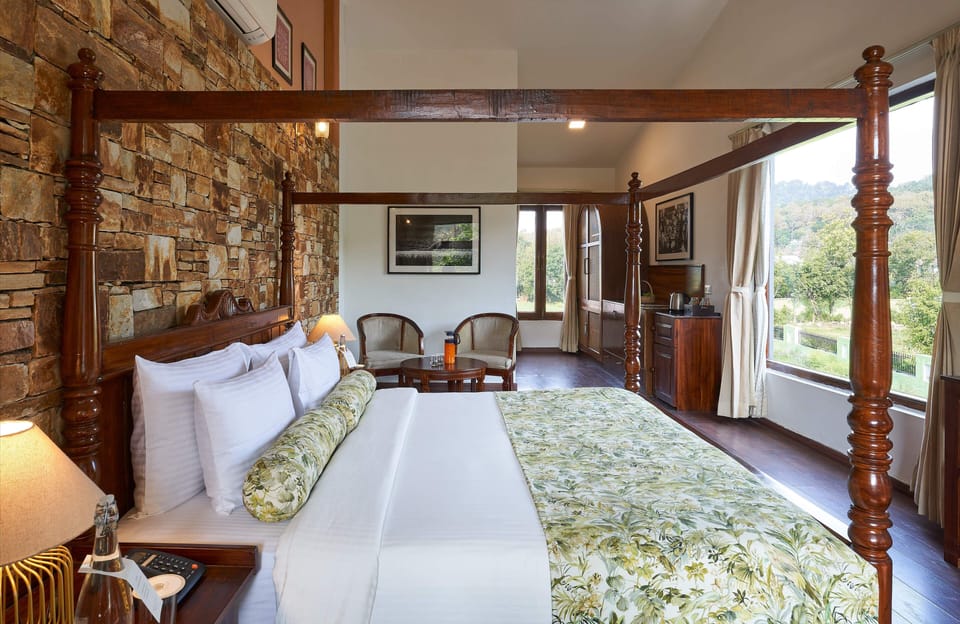 Premier Hideaway Rooms | Minibar, individually decorated, individually furnished, soundproofing