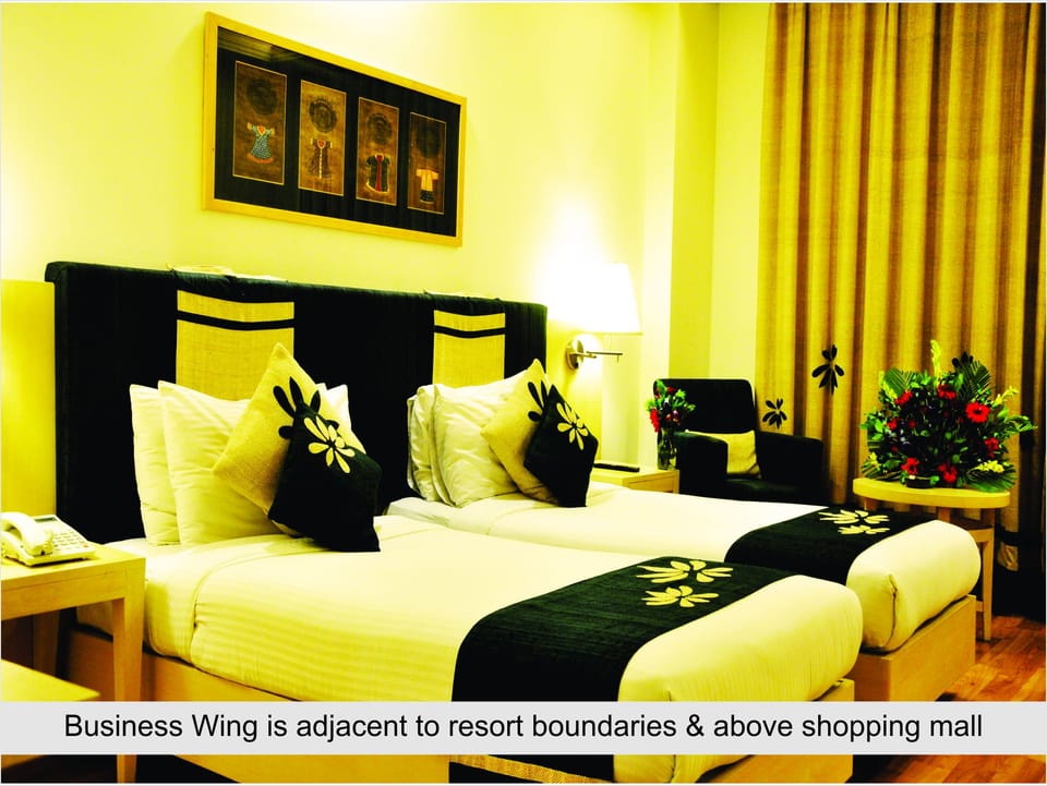 Premiere Room | In-room safe, desk, iron/ironing board, rollaway beds