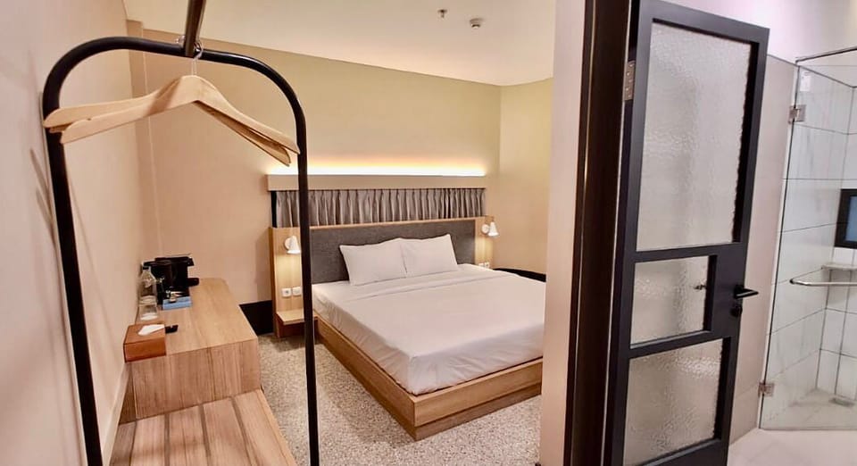 Superior Room | Desk, laptop workspace, soundproofing, free WiFi