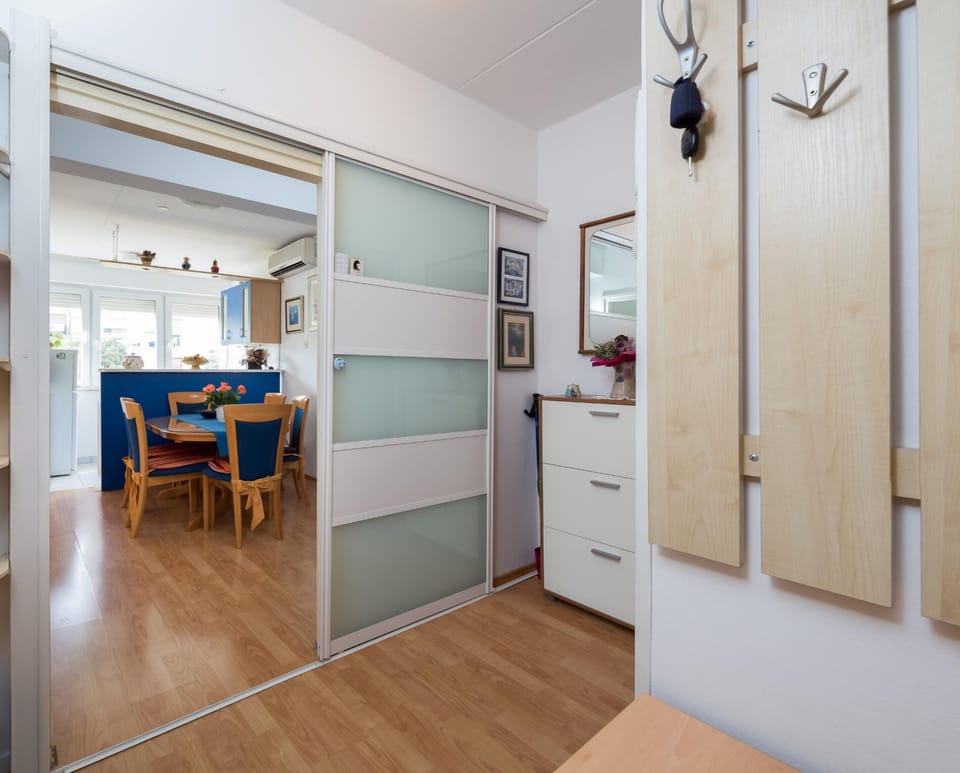 Apartment | 2 bedrooms, iron/ironing board, free WiFi, bed sheets