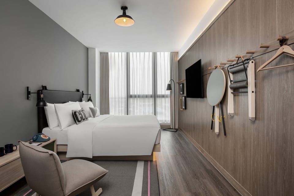 Standard King Room | Premium bedding, down comforters, in-room safe, individually furnished