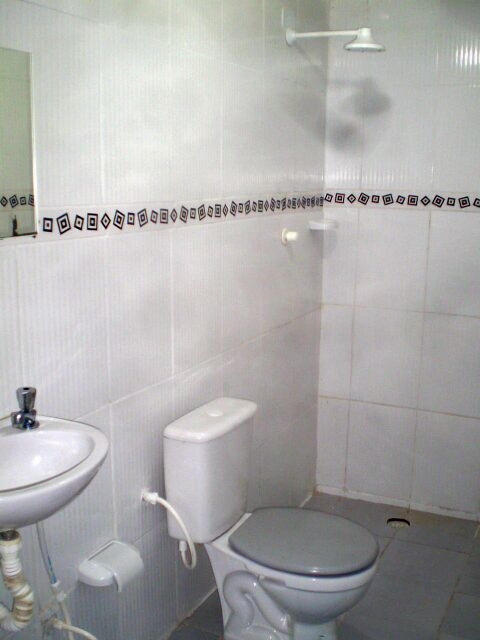 Shower, towels