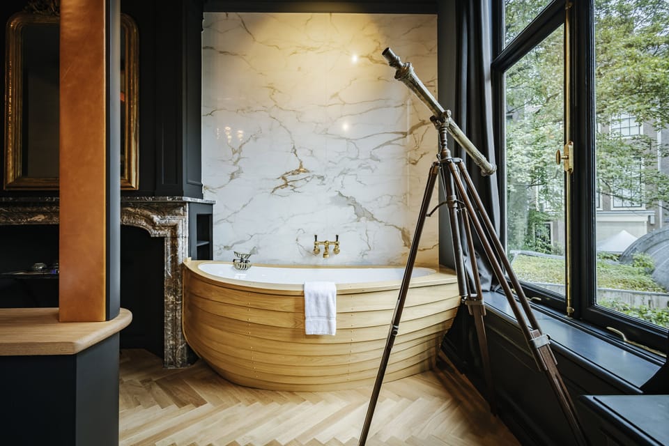 Signature Double Room (Michiel de Ruyter) | Premium bedding, minibar, individually decorated, individually furnished
