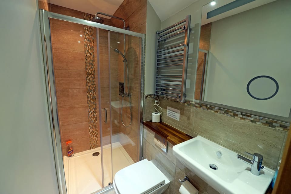 Priory Cottage - Luxury Cottage Near to Beach House in Saundersfoot