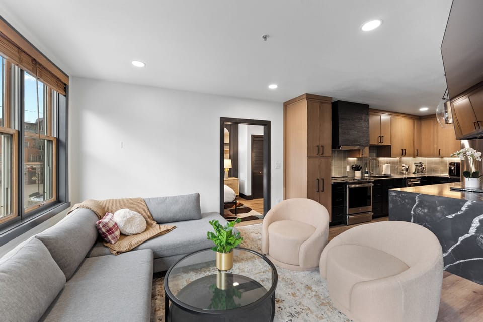 Condo (2 Bedrooms) | Property amenity