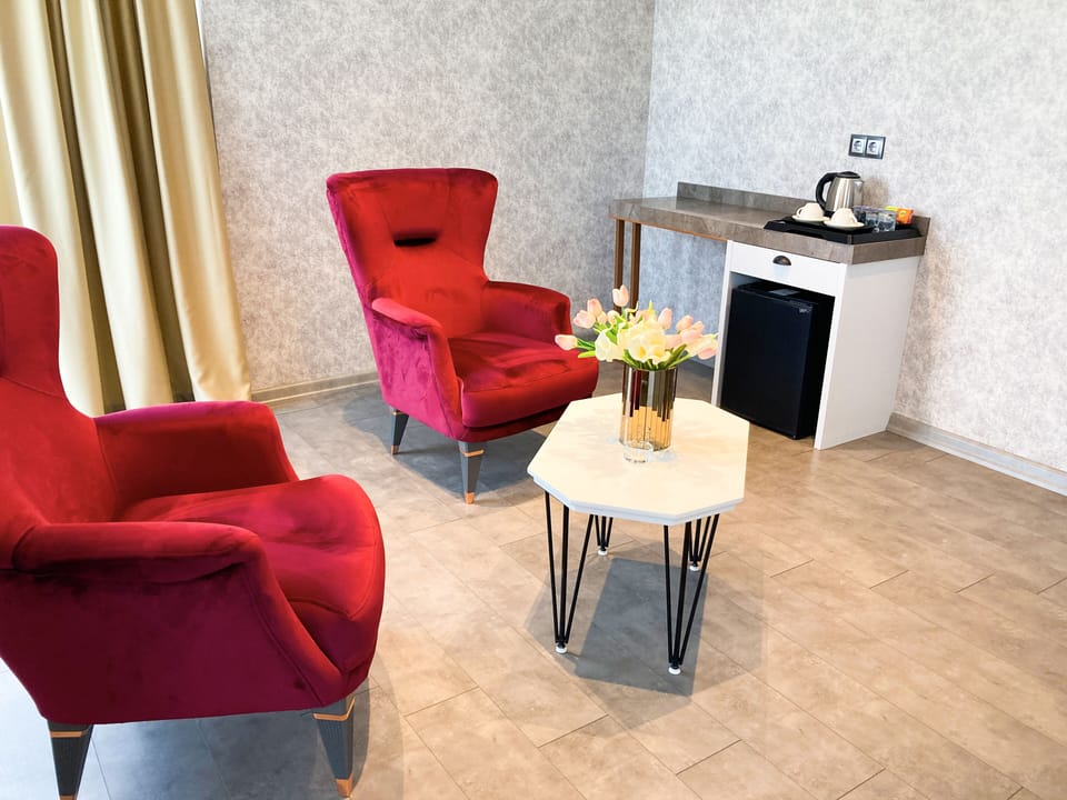 32-inch TV with satellite channels