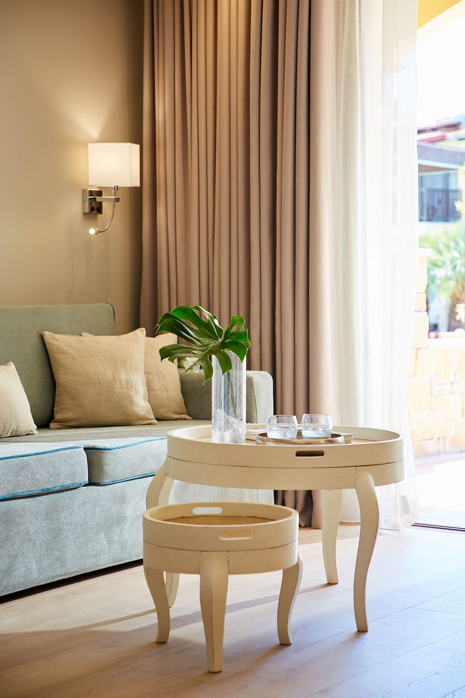 Junior Suite Sea Front | Premium bedding, minibar, in-room safe, desk