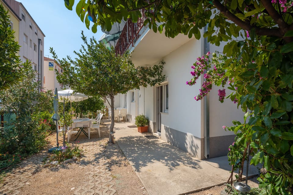 Apartment | Property grounds