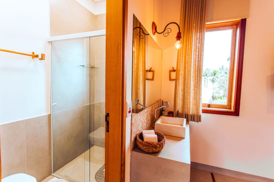 Luxury Room | Laptop workspace, free WiFi, bed sheets