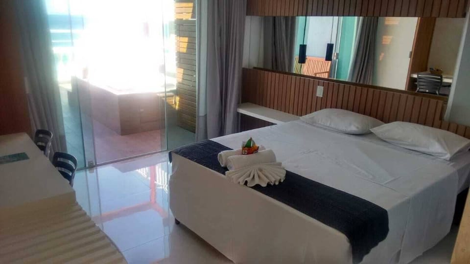 Master Suite | Minibar, desk, blackout drapes, free cribs/infant beds
