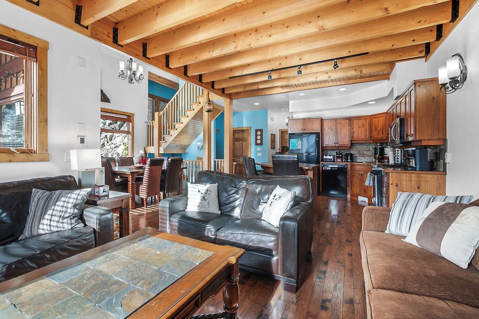 Duplex, 5 Bedrooms, Mountain View, Slope side (5 Bedrooms) | Living area | 50-inch TV with cable channels, fireplace, video-game console