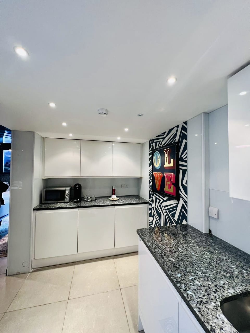 Superior Studio, Ensuite, Courtyard View | Laptop workspace, blackout drapes, iron/ironing board, free WiFi