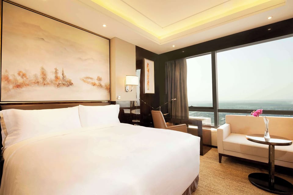 Premium bedding, minibar, in-room safe, desk