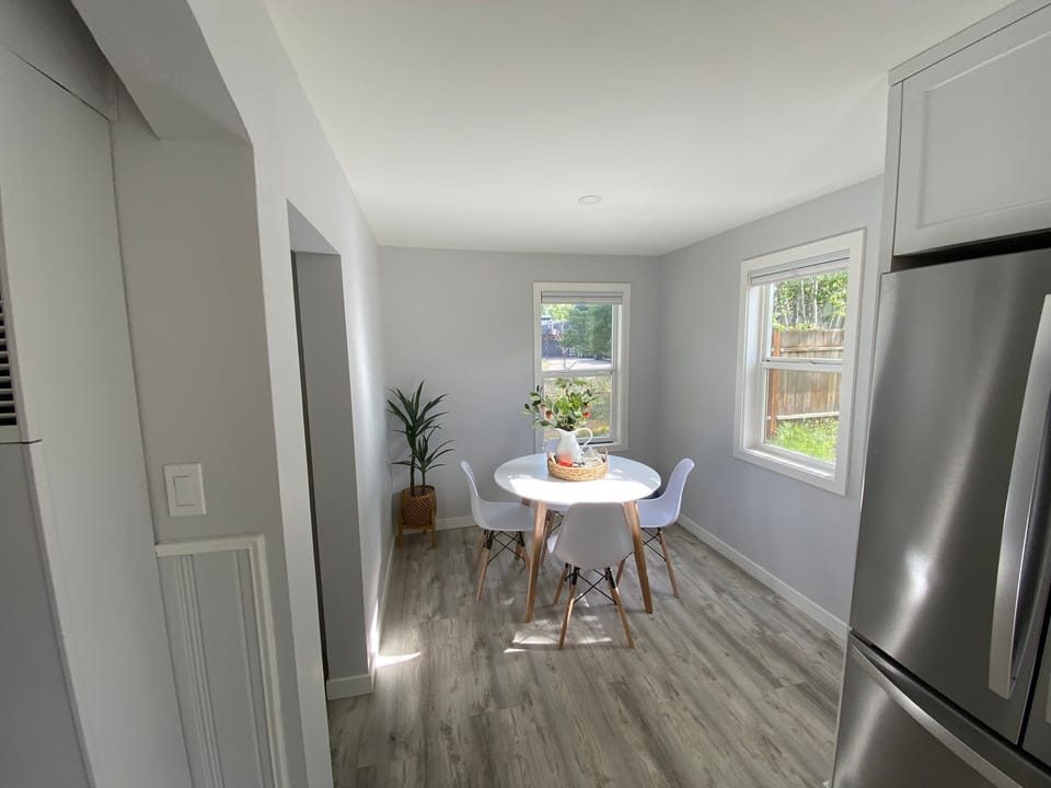 House, 2 Bedrooms | Dining