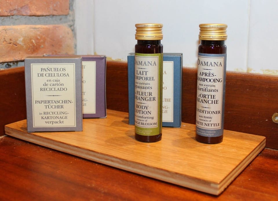 Bathroom amenities