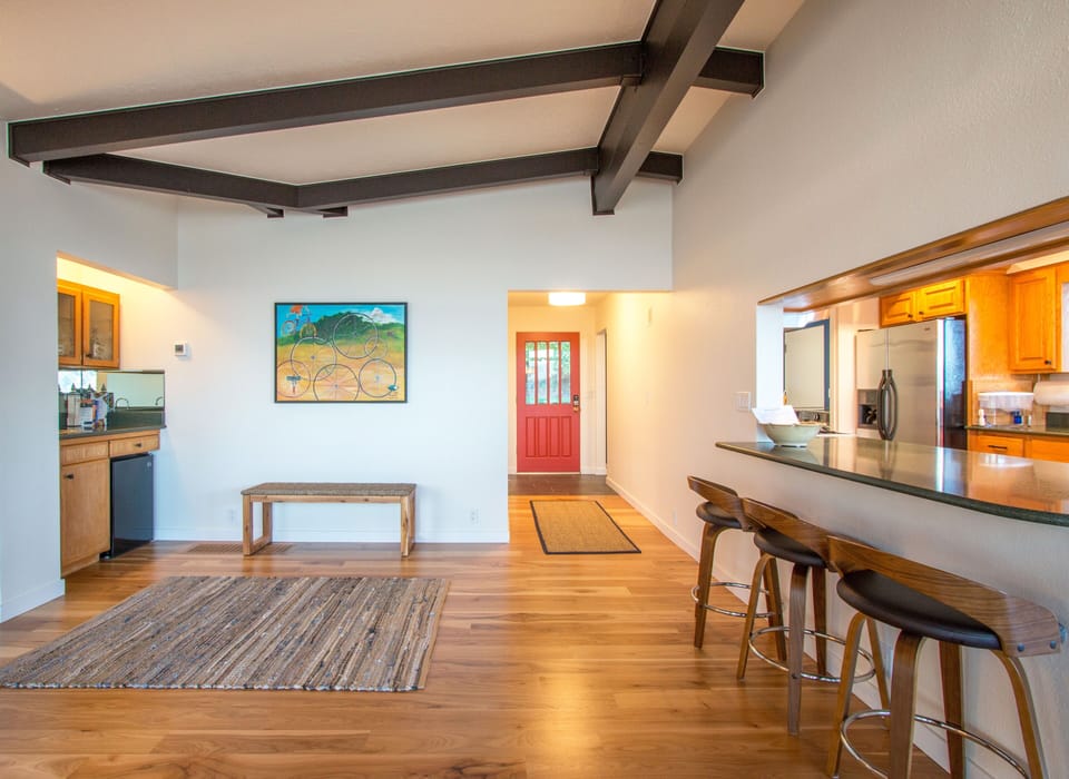 House, 2 Bedrooms | Private kitchen | Fridge, oven, coffee/tea maker, toaster