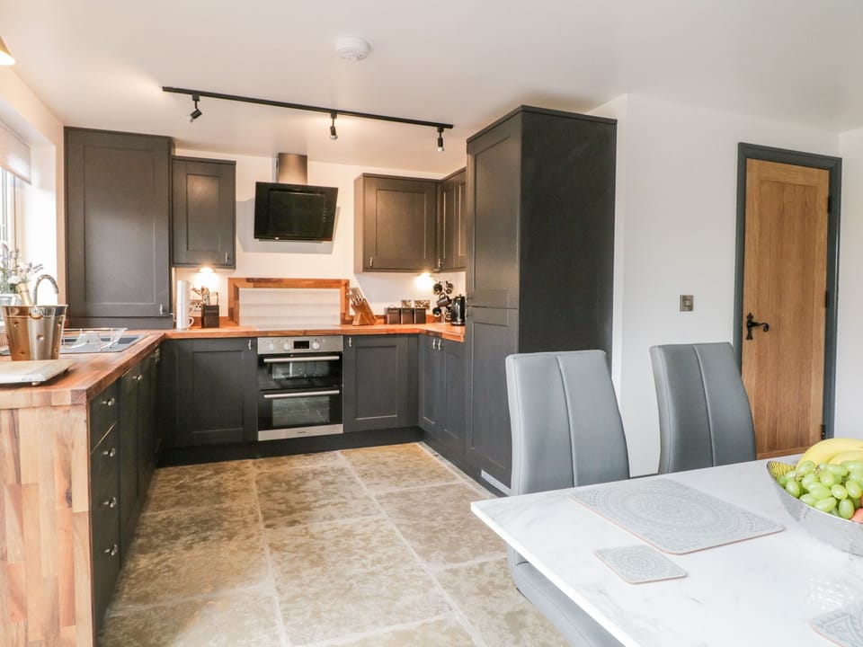 Cottage | Interior