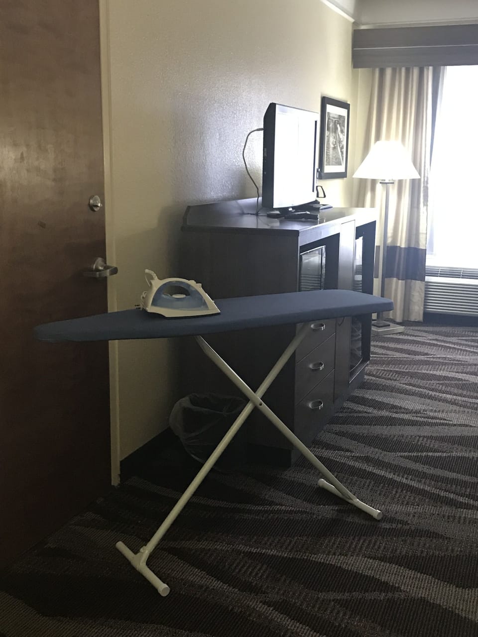 Iron/ironing board