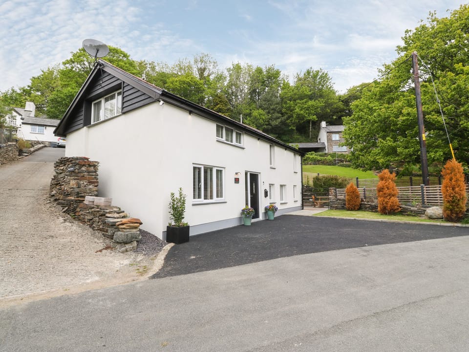 Cottage | Interior