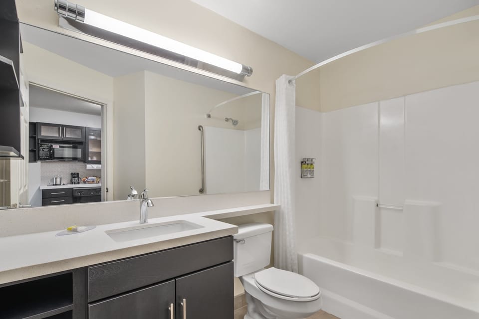 Candlewood Suites Huntersville by IHG Hotel in Cornelius