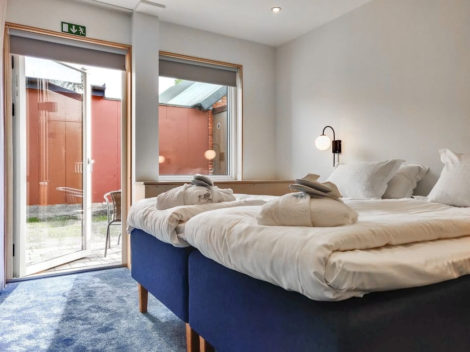 Premium Double Room | Premium bedding, minibar, desk, blackout drapes